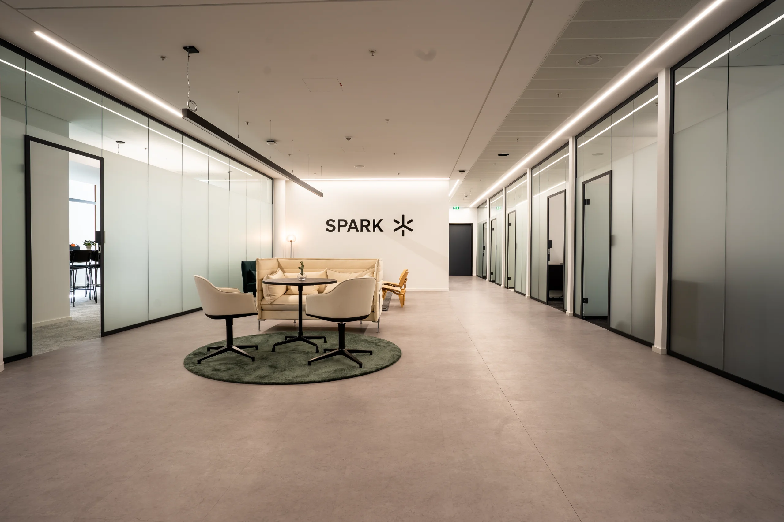 Private office for 13 to 24 people