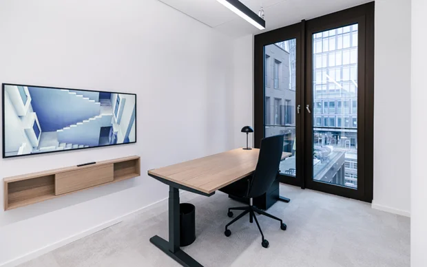 Private office for 1 to 4 people